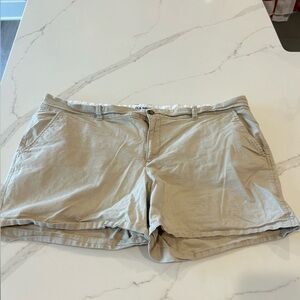 Old Navy Tan Shorts size 16